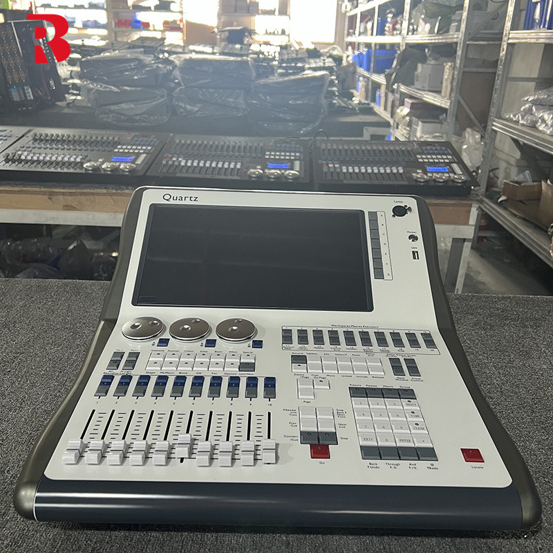 LED স্টেজ সরঞ্জাম স্টেজ DMX512 লাইটিং কন্ট্রোলার ডিজে ক্লাবের জন্য QUARTZ